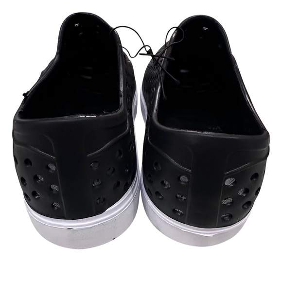 London Fog Men’s Bately Slip On Water Sneakers Shoes NWT Size 10 - Picture 3 of 6